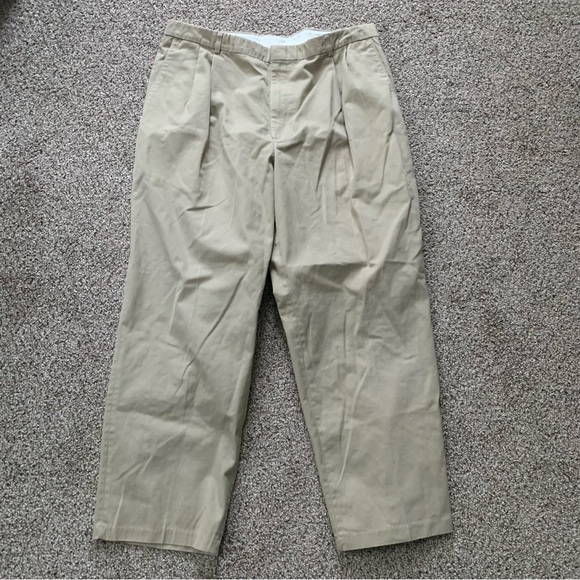 Levi’s Travelers 100% Cotton Dress Slacks Khaki (Men’s) - Picture 1 of 9